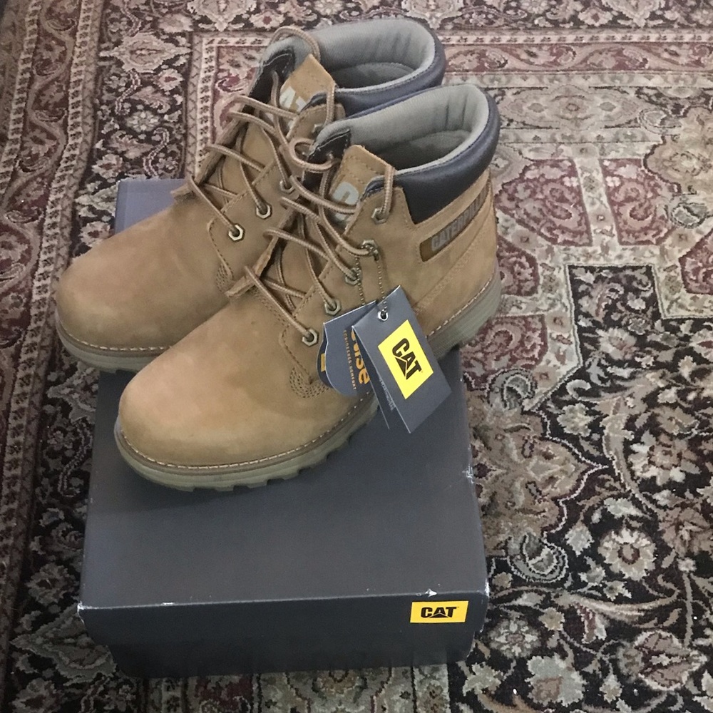 Caterpillar Boots 🥾